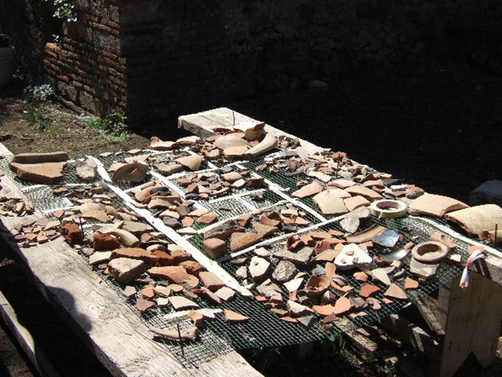 VIII.3.14 Pompeii. September 2005. Finds table.