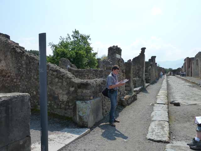 VIII.3.31 Pompeii. May 2005. Entrance on Via delle Scuole.