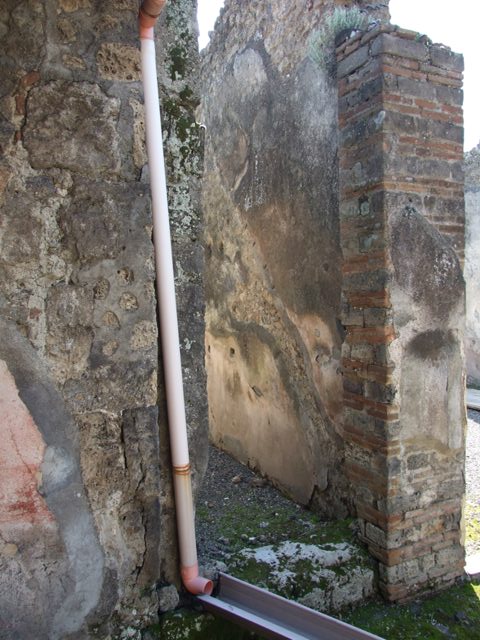 VIII.4.4 Pompeii.  March 2009.  Room 4.  North wall.  Remains of wall painting of Perseus and Andromeda.??