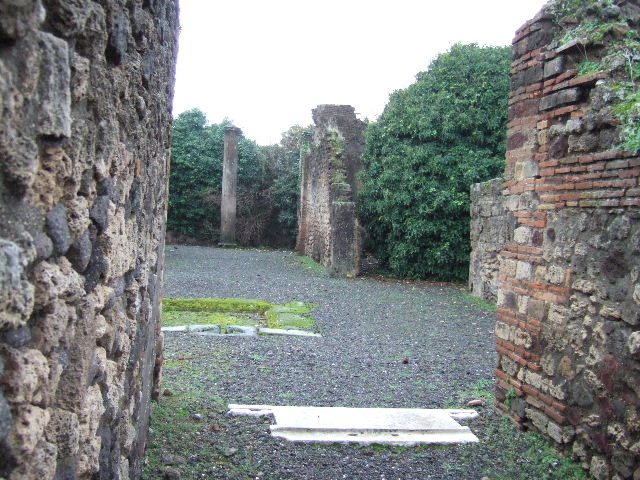 VIII.5.9 Pompeii.  March 2009.  Room 3.  Looking west.