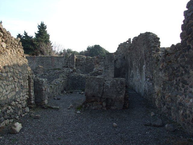 VIII.5.21 Pompeii. Shop and room. December 2005. Rear room on south east side of shop.