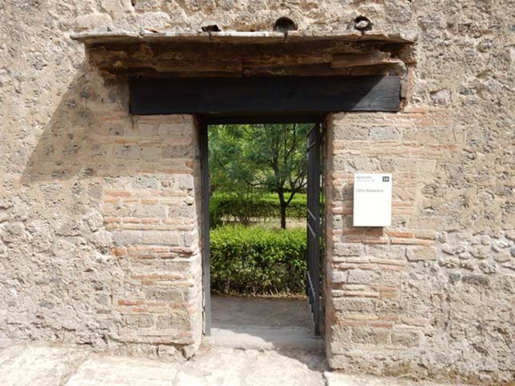 VIII.5.38 Pompeii. May 2017. Entrance to garden, or Orto Botanico.  Photo courtesy of Buzz Ferebee.
