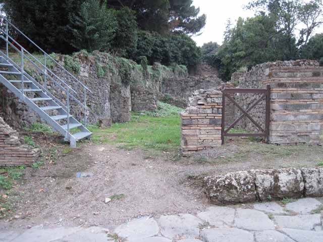VIII.7.2 Pompeii. September 2005. Site of steps to upper floor.