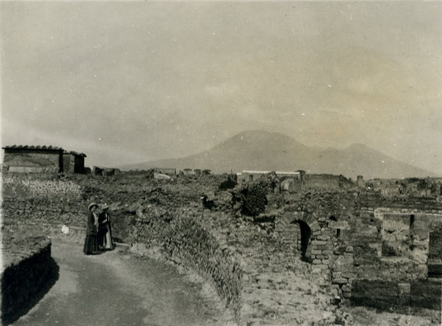 VIII.7.26 Pompeii. July 2010. Looking north-east from Large Theatre, overlooking the rear garden. Photo courtesy of Rick Bauer.