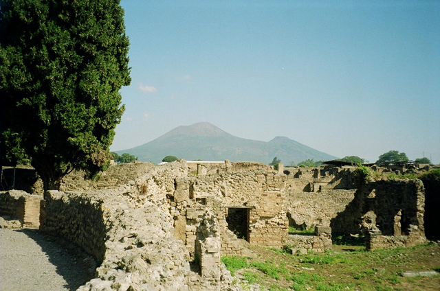 VIII.7.26 Pompeii. September 2010. Looking west towards theatre, in the area where Fiorelli thought there may have been another room? Photo courtesy of Drew Baker.