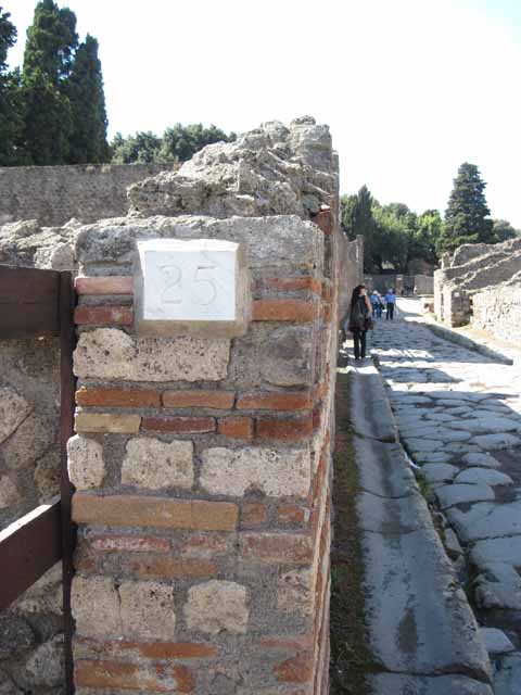 VIII.7.26 Pompeii. September 2010. East wall, looking east towards Via Stabiana.  Photo courtesy of Drew Baker.
