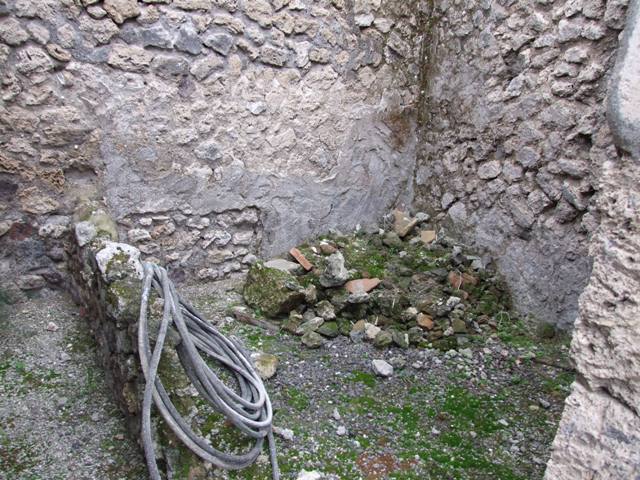 IX.1.7 Pompeii.  December 2007.  Tablinum, in centre of east end of atrium with corridor behind.
