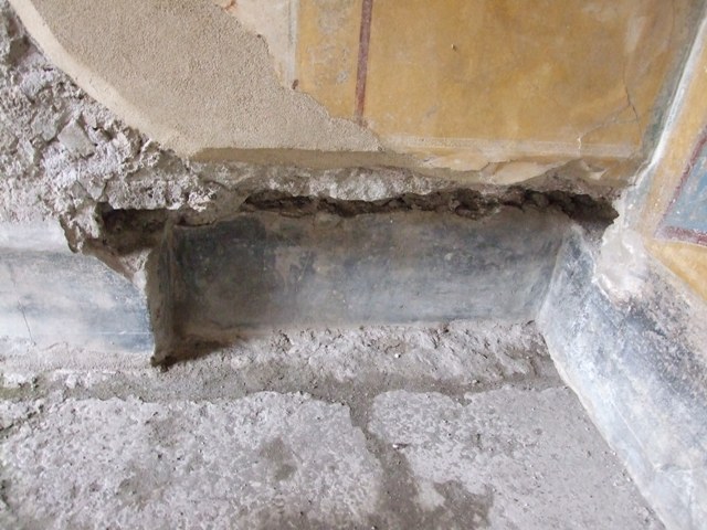 IX.1.7 Pompeii. December 2007. Triclinium. North wall. Recess.
