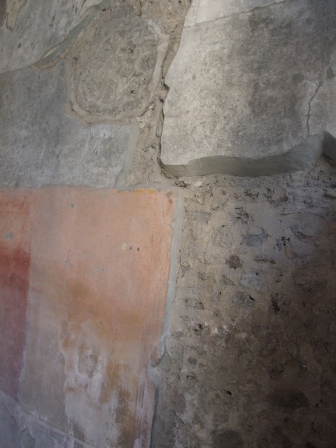 IX.1.20 Pompeii. December 2007. Room 12. Garden area. Looking west past Tablinum window to kitchen area.