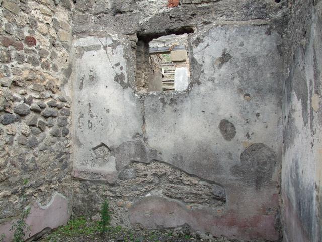 IX.1.22 House of M. Epidi Sabini.  December 2007.  Room 27 looking into Room 29.  Private bakery area.