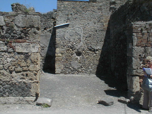 IX.3.4 Pompeii.  March 2009.  East wall.