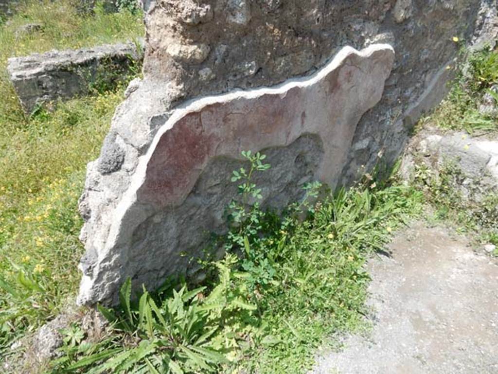 IX.3.12 Pompeii. May 2018. Remains of wall on west side of steps to garden area. Photo courtesy of Buzz Ferebee.