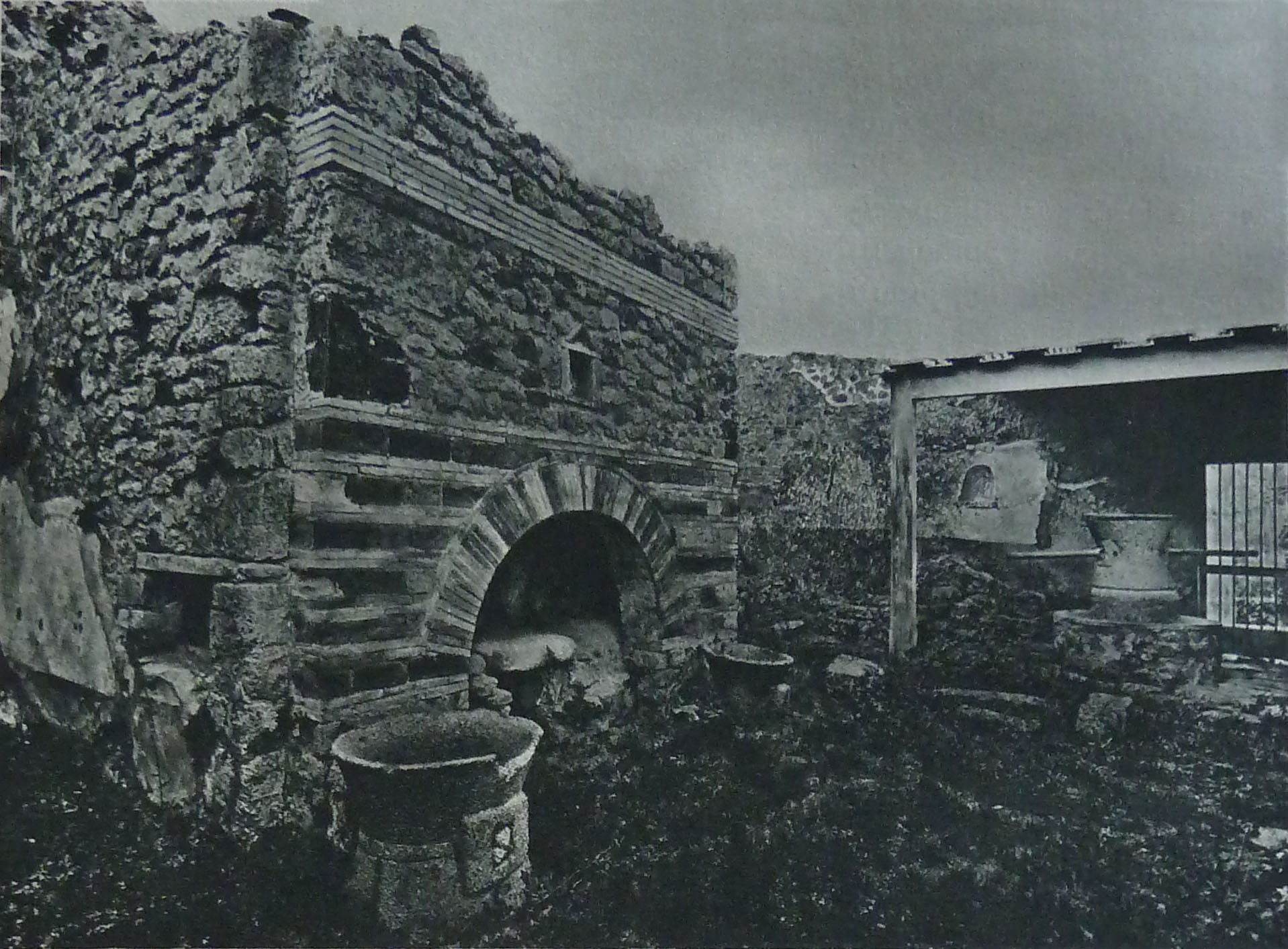 IX.3.12 Pompeii.  Looking north-east to doorway to room on north side of oven.