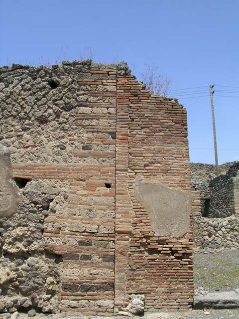 IX.3.13 Pompeii. March 2009. Atrium, with remains of impluvium, and cistern.
