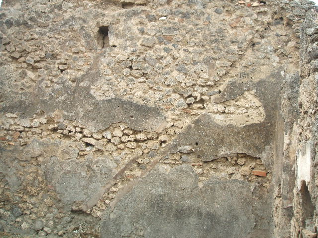 IX.3.14 Shop and dwelling house of C Catius Scithus. December 2007. Niche and altar.
