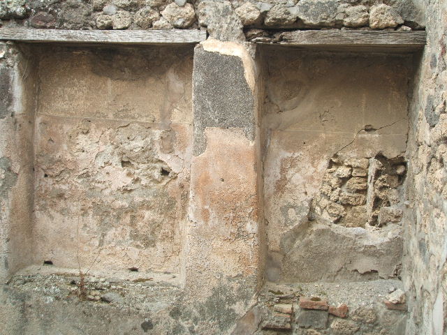 IX.3.14 Pompeii. May 2005. Interior of water reservoir.