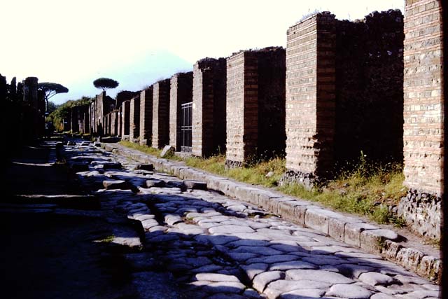 IX.4.5 Pompeii. May 2005. Entrance.