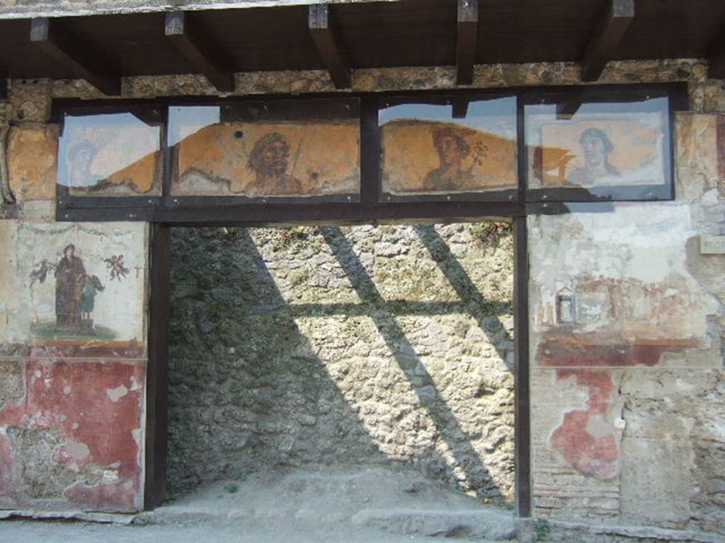 IX.7.1 Pompeii. May 2006. Front façade, with paintings of Venus Pompeiana, the four gods and the procession of Cybele.