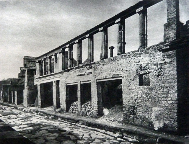 IX.12.1, IX.12.2, IX.12.3, IX.12.4, IX.12.5 Pompeii. Facade. 1959. Photo by Stanley A. Jashemski.
Source: The Wilhelmina and Stanley A. Jashemski archive in the University of Maryland Library, Special Collections (See collection page) and made available under the Creative Commons Attribution-Non Commercial License v.4. See Licence and use details.
J59f0477
