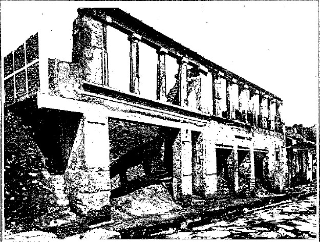 IX.12.5, IX.12.4 and IX.12.3 Pompeii. March 2009. Showing rear view.
