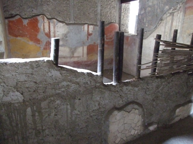 IX.13.1-3 Pompeii. March 2009. Room 15, east wall with doorway to room 14.