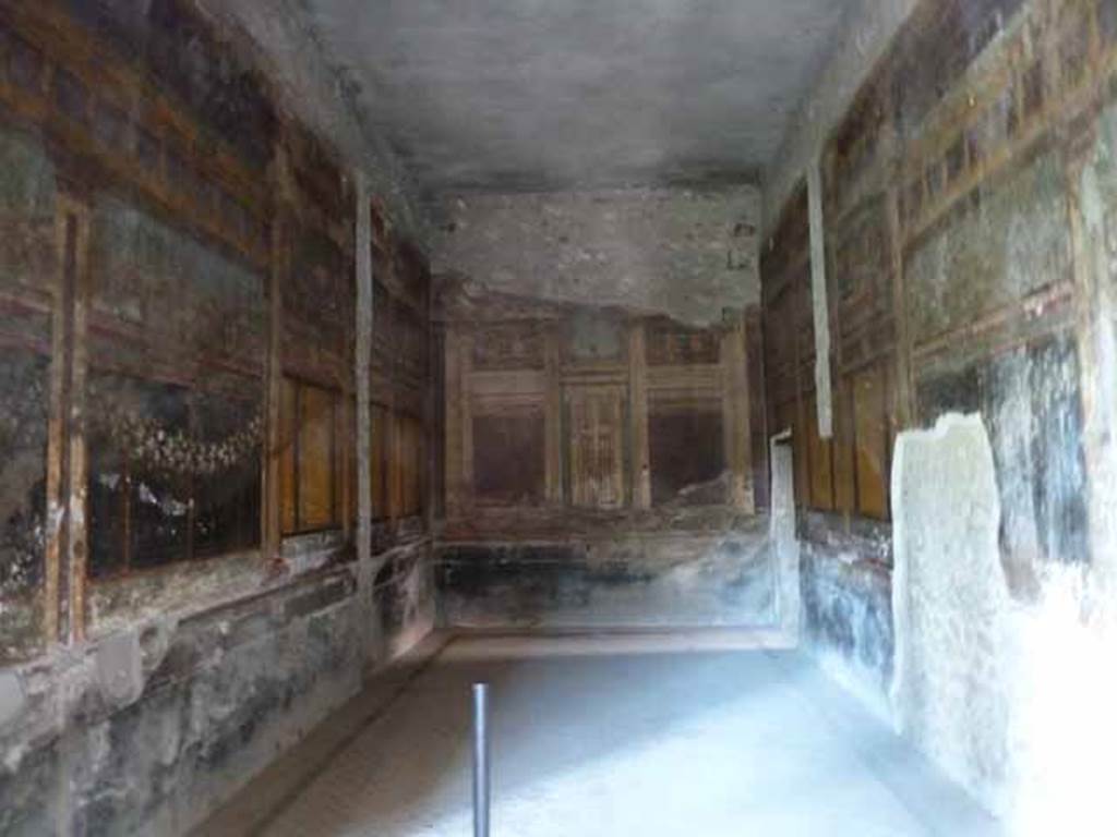 Villa of Mysteries, Pompeii. May 2010. Room 6, looking north from portico P1.