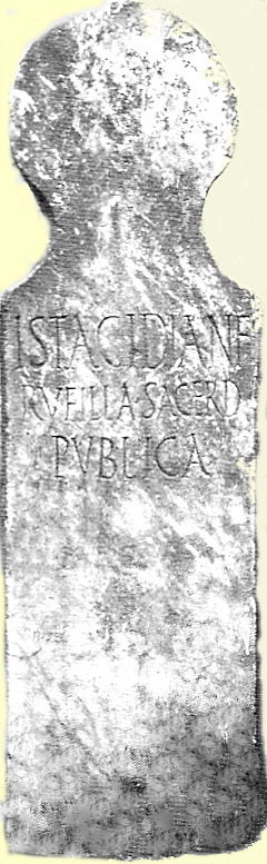 HGW04a Pompeii. Found 2nd July 1763 on the north wall of the enclosure separating HGW04a from HGW04. Wall painting of tiger or panther on blue background. Now in Naples Archaeological Museum. Inventory number 8649. See Pagano, M. and Prisciandaro, R., 2006. Studio sulle provenienze degli oggetti rinvenuti negli scavi borbonici del regno di Napoli. Naples : Nicola Longobardi. (p. 44).
