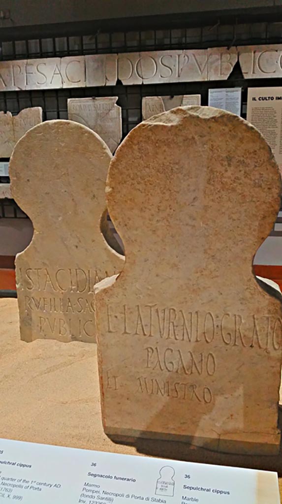 HGW04a Pompeii. Cippus, on left rear, with inscription ISTACIDIA N F RVFILLA.
Found 1763, on display in exhibition in Naples Archaeological Museum, June 2017.
Photo courtesy of Giuseppe Ciaramella.
