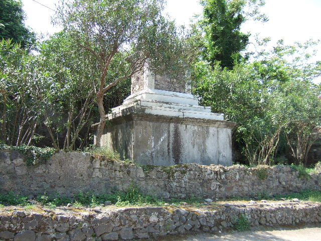 HGW16 Sepolcro di Servilia, Sepolcro della seconda Tyche, Tomb of Tyche