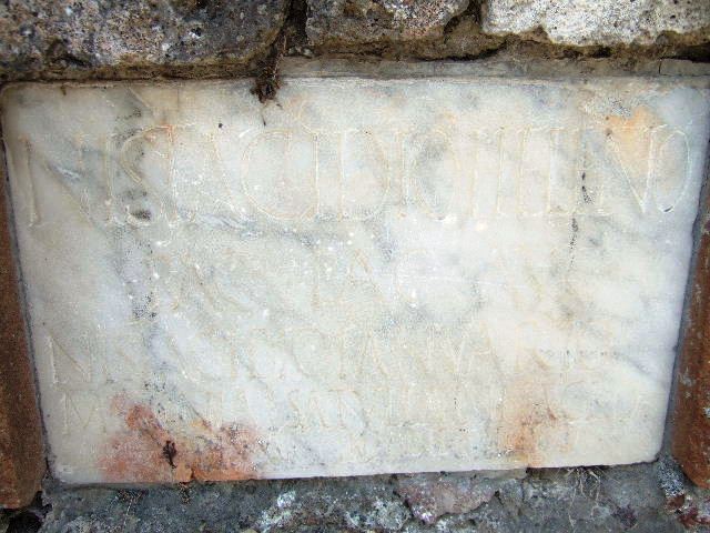 HGW21 Avelii della gente Nistacidia.  
Tomb of Nistacidius Helenus, Nistacidius Ianuarius & Mesonia Satullia
