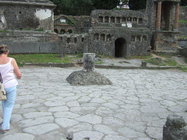 Pompeii Porta Nocera. May 2006. Statues stored by tombs on south side of Via delle Tombe. 