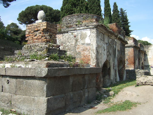 Pompeii Porta Nocera. Tombs EN6, 4 and 2, north rear side. May 2010.