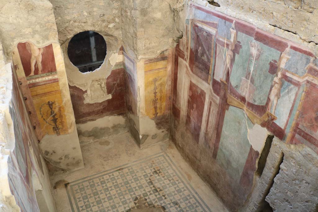 I.6.2 Pompeii. December 2018. Frigidarium of baths’ area.
Looking down towards north-west corner and north wall. Photo courtesy of Aude Durand.