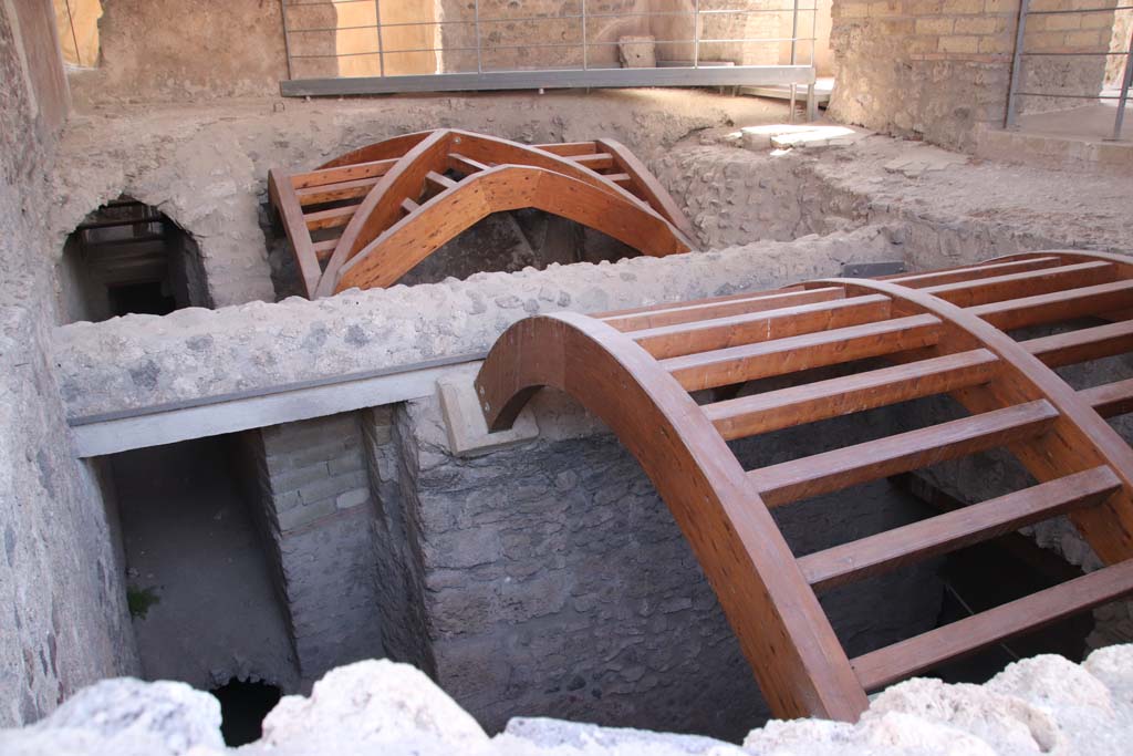 I.6.2 Pompeii. September 2019. Looking south across east end of summer loggia with reproduction vaulted ceilings.
Photo courtesy of Klaus Heese.