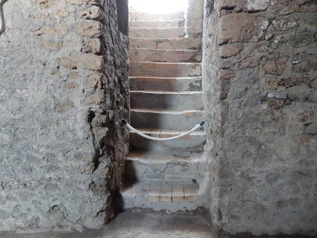 I.6.2 Pompeii. May 2017. North wall of north wing of cryptoporticus showing stairs upto upper small peristyle garden. Photo courtesy of Buzz Ferebee.

