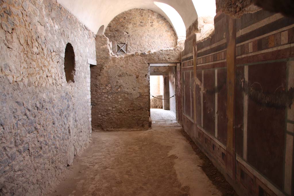 I.6.2 Pompeii. September 2019. Looking south along east wing of cryptoporticus. Photo courtesy of Klaus Heese.