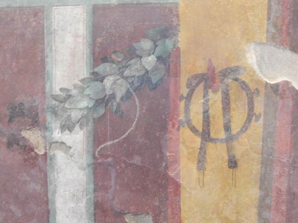 I.6.2 Pompeii. May 2016. Detail from south end of west wall of east wing of cryptoporticus. Photo courtesy of Buzz Ferebee.