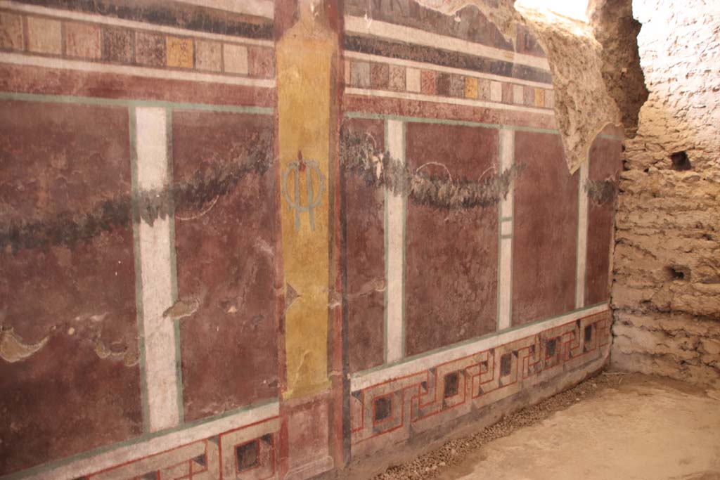 I.6.2 Pompeii. September 2019. Looking towards north end of west wall of east wing of cryptoporticus.
Photo courtesy of Klaus Heese.