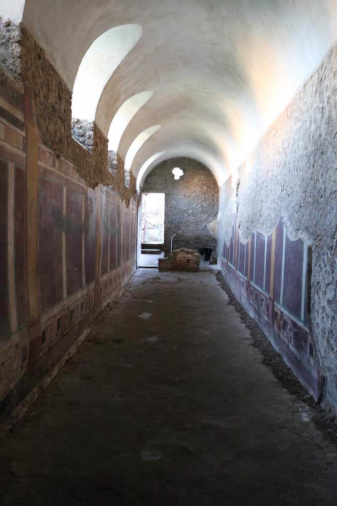 I.6.2 Pompeii. December 2018.
Looking south along the west wing of cryptoporticus. Photo courtesy of Aude Durand.