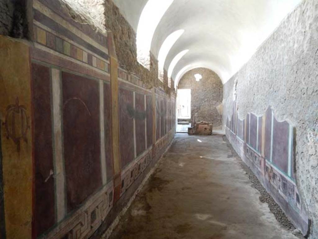 I.6.2 Pompeii. May 2016. West wing of cryptoporticus, looking south. Photo courtesy of Buzz Ferebee.