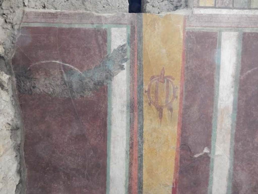 I.6.2 Pompeii. May 2016. East wall of west wing of cryptoporticus, at northern end.
Photo courtesy of Buzz Ferebee.