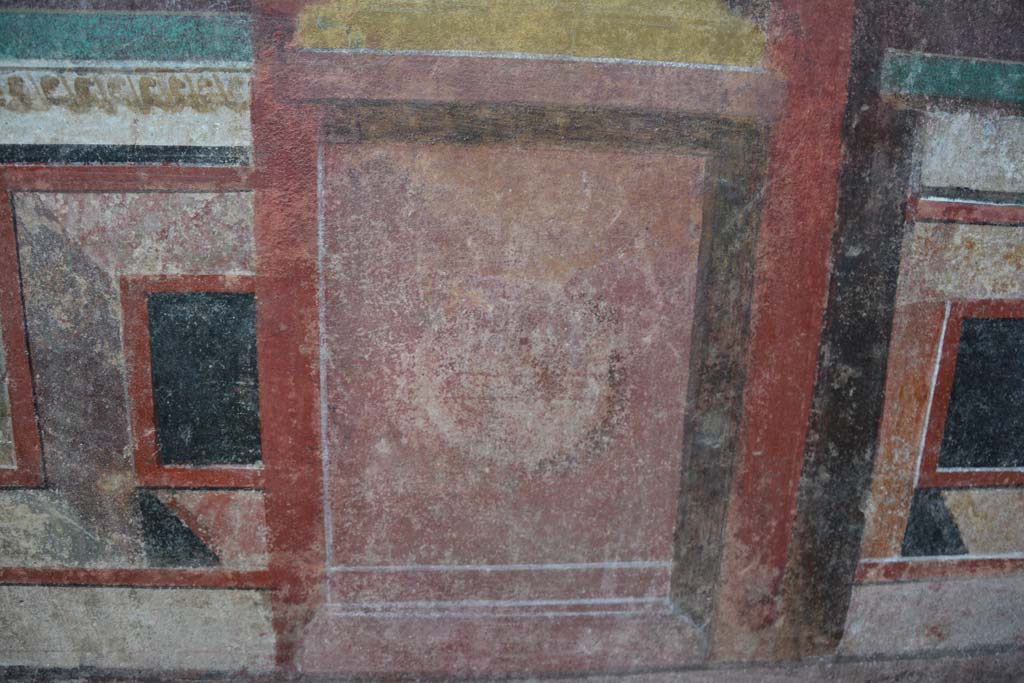 I.6.2 Pompeii. March 2019. Detail from west wall of west wing of cryptoporticus, at north end.
Foto Annette Haug, ERC Grant 681269 DÉCOR.
