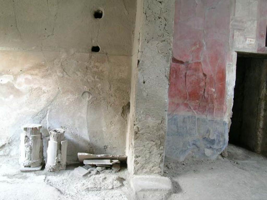 I.6.7 Pompeii. June 2005. East wall of vestibule and atrium. Photo courtesy of Nicolas Monteix.
