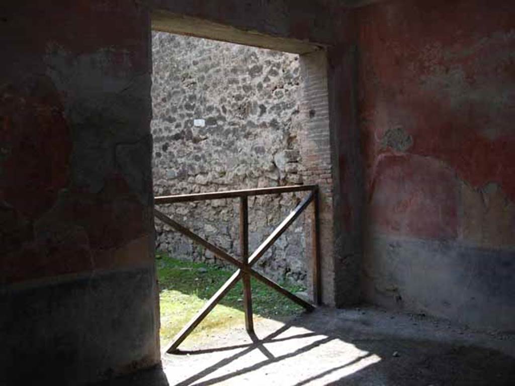I.6.7 Pompeii. May 2010. Doorway to room in south-west corner of atrium.