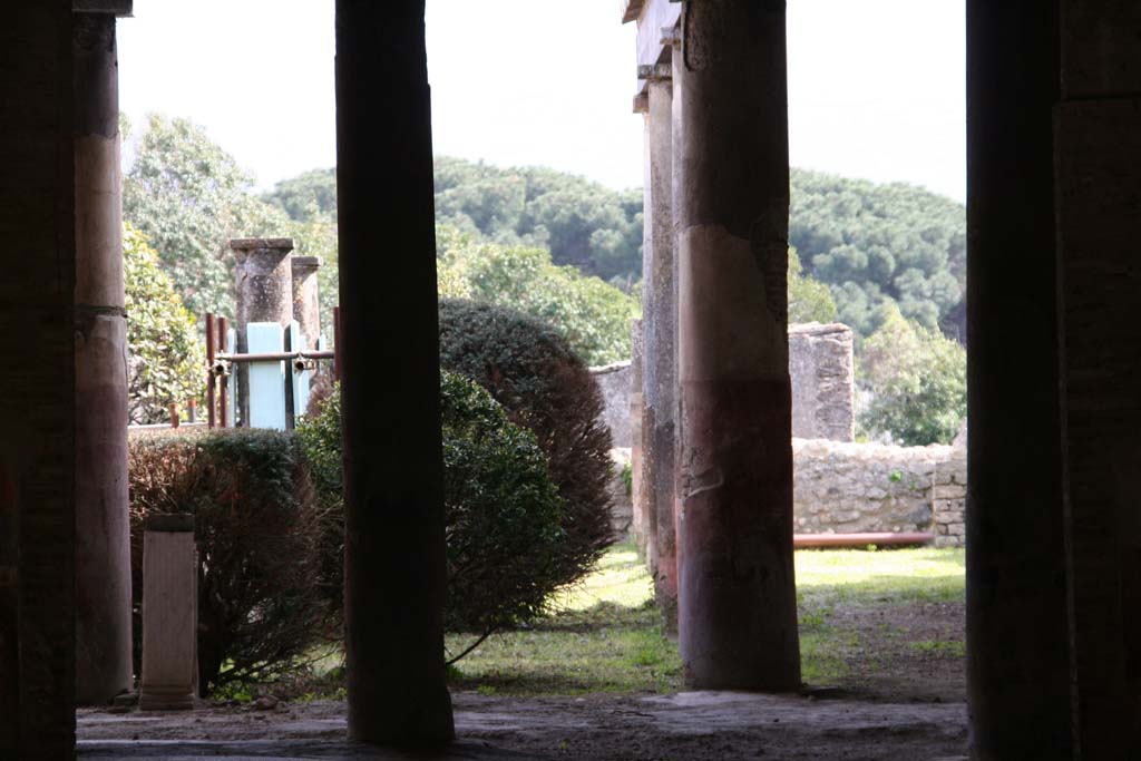I.7.1 Pompeii. April 2013. Looking south towards peristyle. Photo courtesy of Klaus Heese.