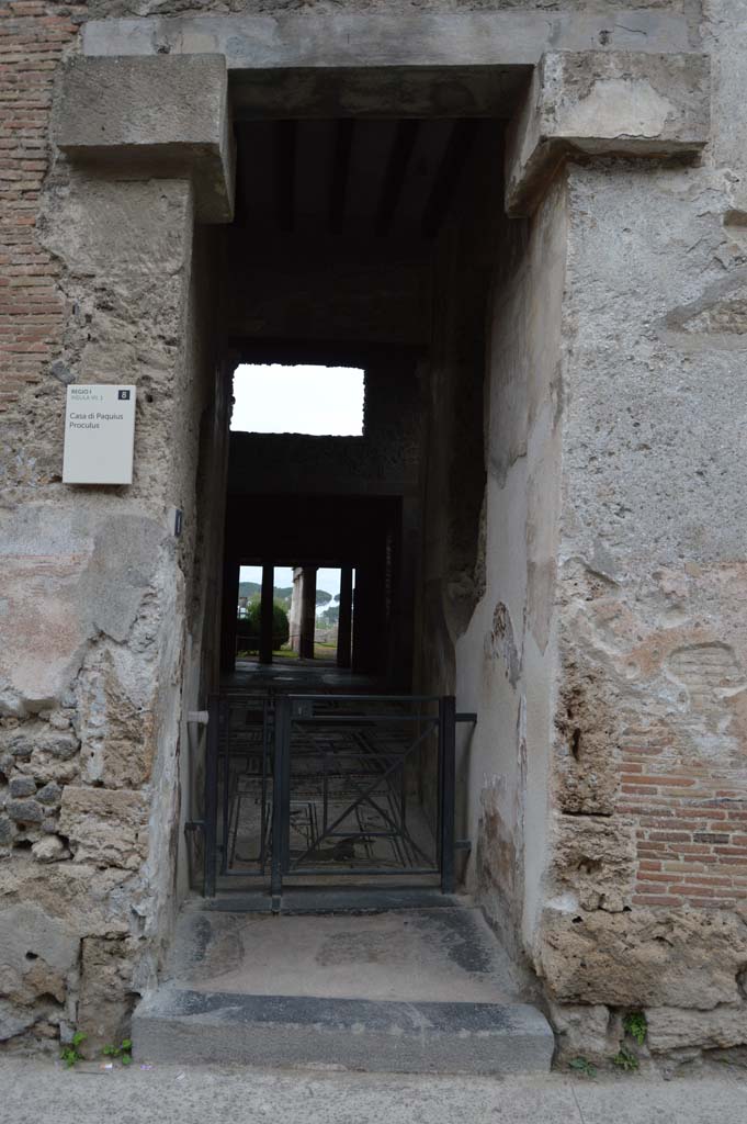 I.7.1 Pompeii. October 2017. Looking south to entrance doorway.
Foto Taylor Lauritsen, ERC Grant 681269 DÉCOR.