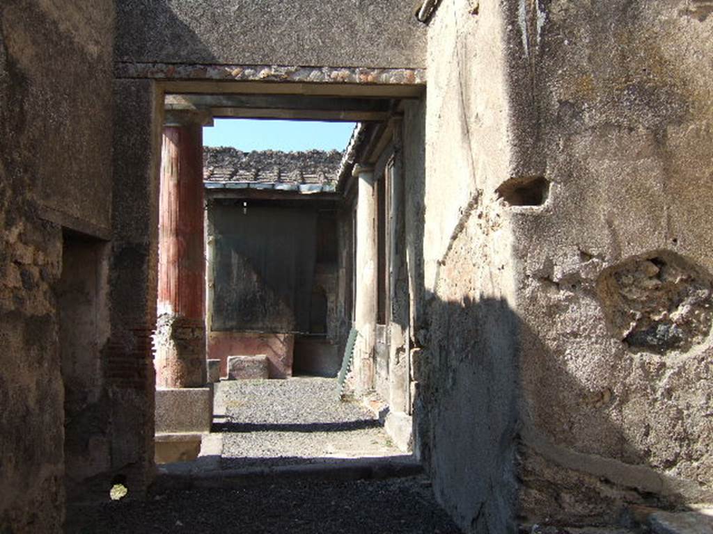 I.7.12 Pompeii. December 2006. Looking west from entrance doorway.