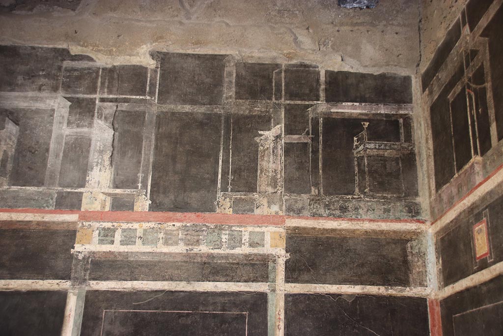 I.9.5 Pompeii. October 2024. Room 10, upper east wall at south end. Photo courtesy of Klaus Heese