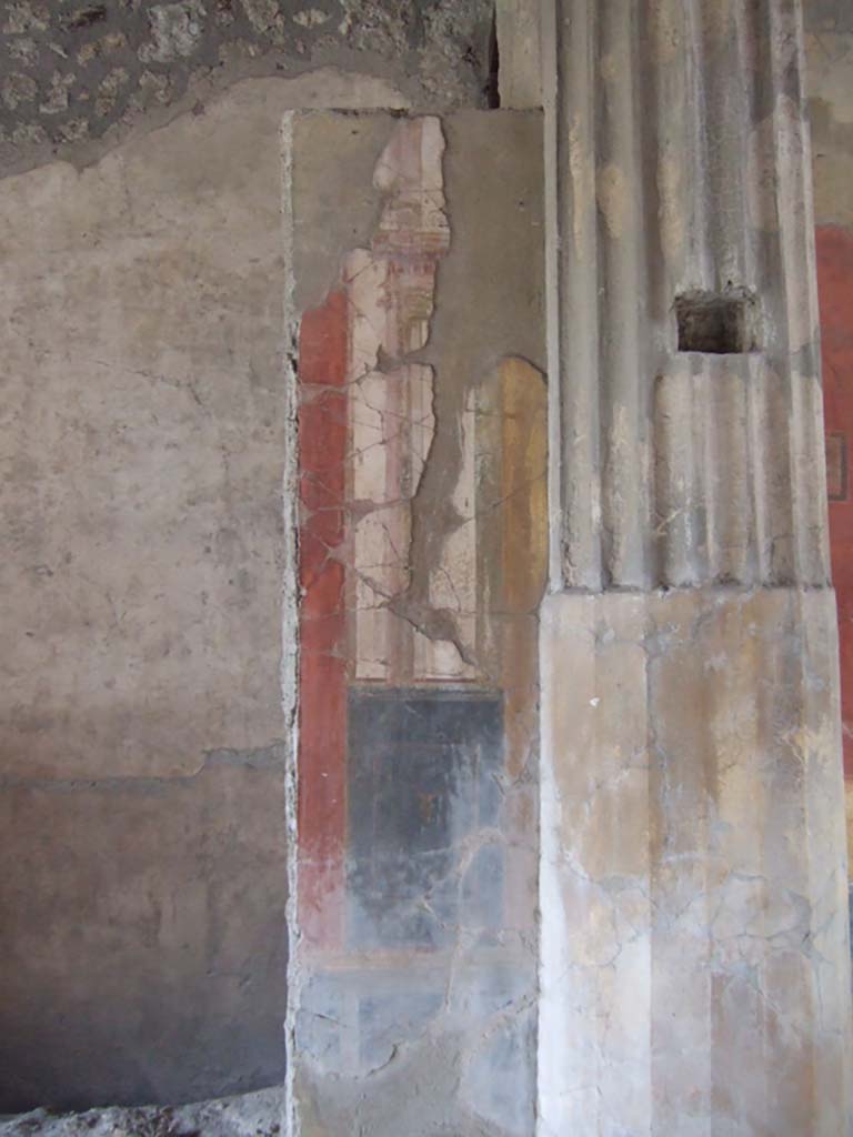 I.10.4 Pompeii. May 2006. Room 8, west wall of tablinum, at north end.