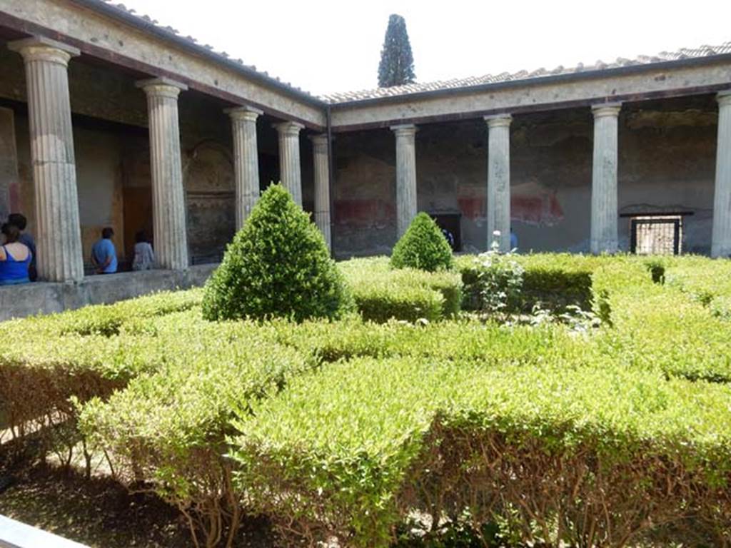I.10.4 Pompeii. May 2017. Looking south-west from east portico across garden towards west side. Photo courtesy of Buzz Ferebee.